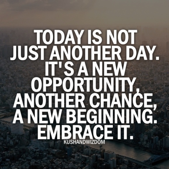 Meet your Posher, Candice - Picture 5 of 5